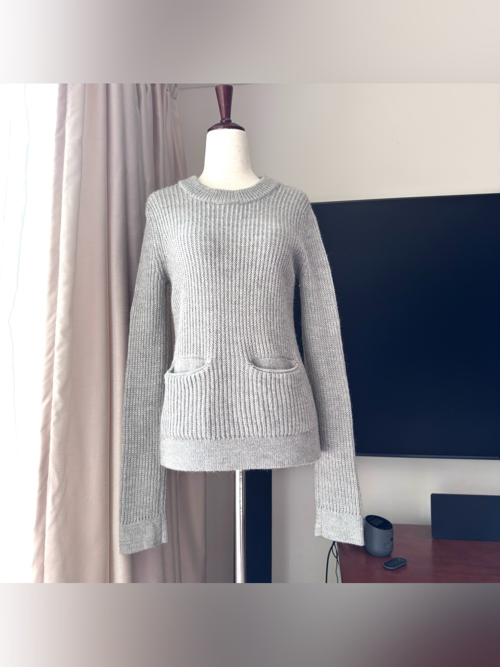 AYR Pullover Sweater Small